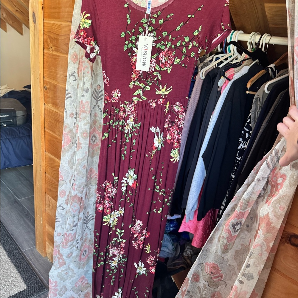 Burgundy Floral Maxi Dress